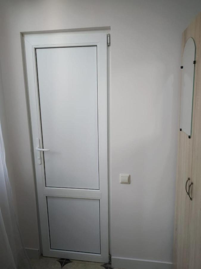 Na Shapsug Guest House Gagra Buitenkant foto