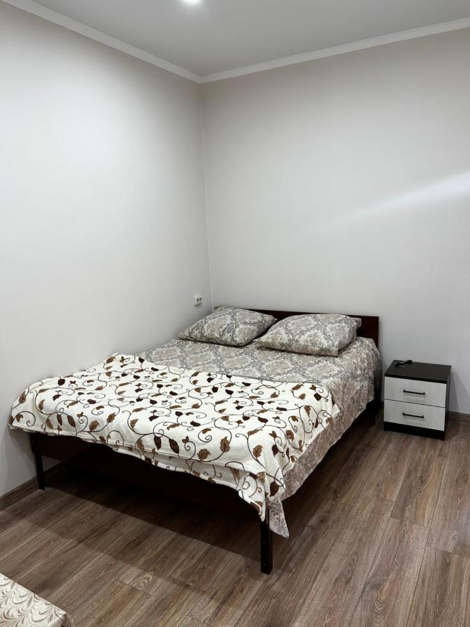 Na Shapsug Guest House Gagra Buitenkant foto