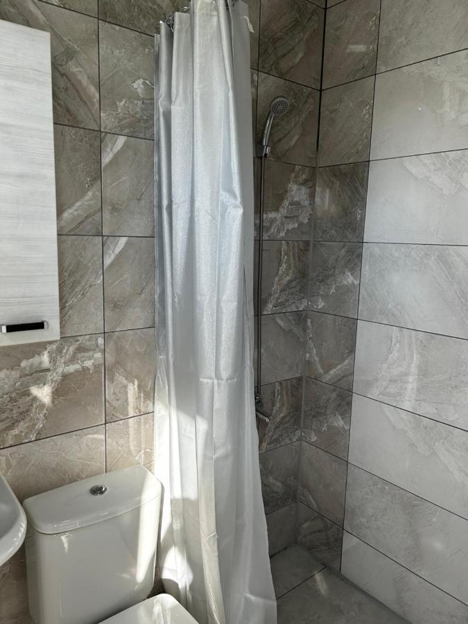 Na Shapsug Guest House Gagra Buitenkant foto