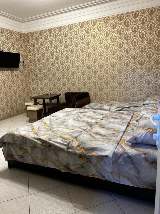 Na Shapsug Guest House Gagra Buitenkant foto
