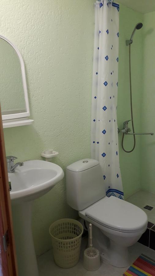 Na Shapsug Guest House Gagra Buitenkant foto