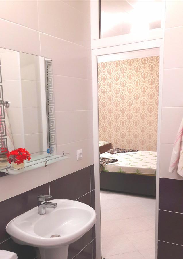 Na Shapsug Guest House Gagra Buitenkant foto